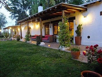 Hotel Jardin De Piedras